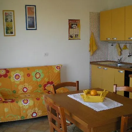 Borgo Lu Canali Διαμέρισμα *